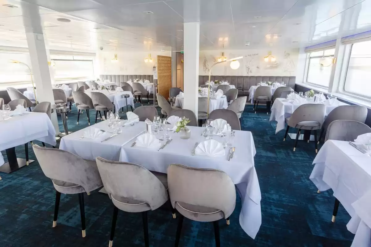 le Victor Hugo :  cabine 4