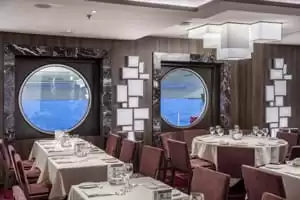 1-LES 3 RESTAURANTS PRINCIPAUX