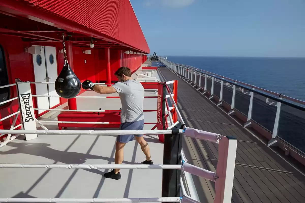 le Valiant Lady :  cabine 214