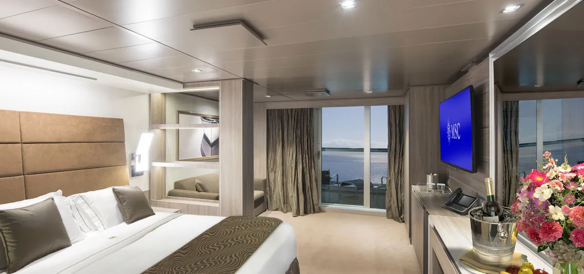 8-LE MSC YACHT CLUB <br> LE COMPLEXE EXCLUSIF DU MSC SEASIDE