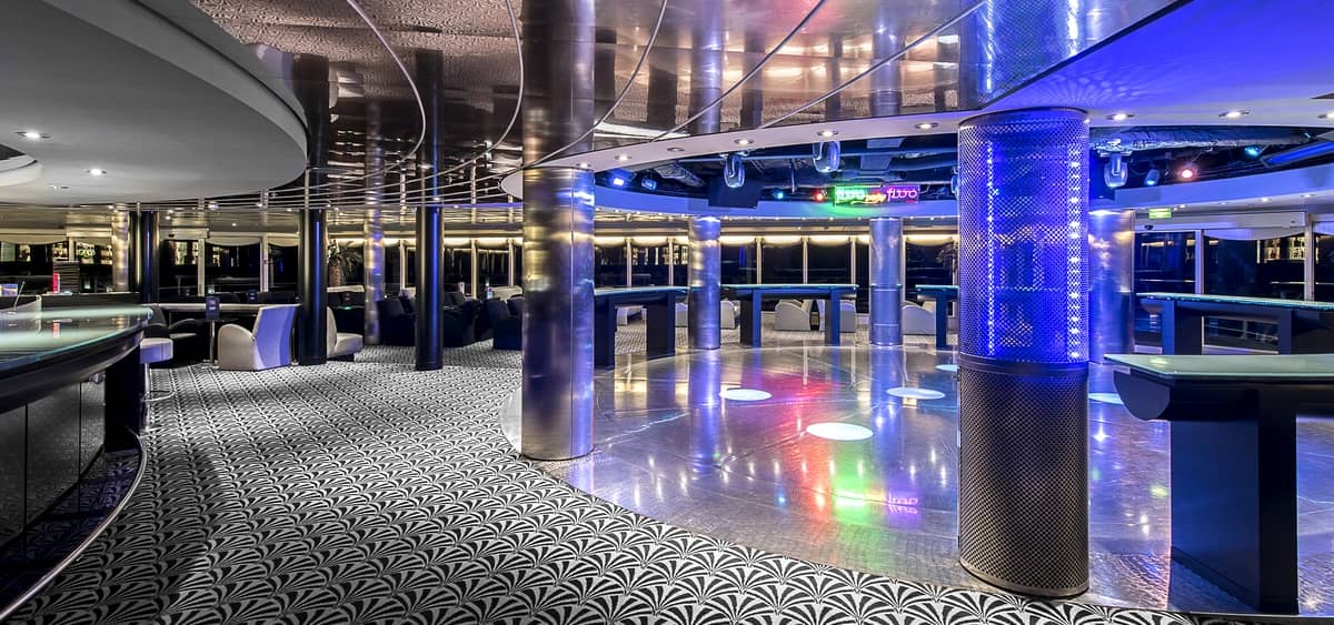 2- PASHA CLUB DISCO<br>LE DANCEFLOOR DU MSC SINFONIA