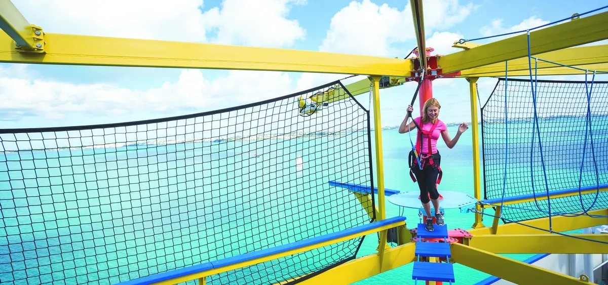 2- THE PLANK, ROPES COURSE & SKY RAIL<br> PARCOURS AÉRIEN & VUES À COUPER LE SOUFFLE