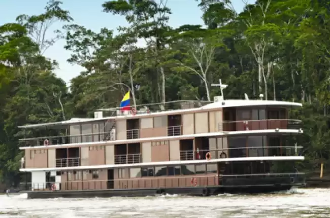 MV Manatee Amazone Explorer