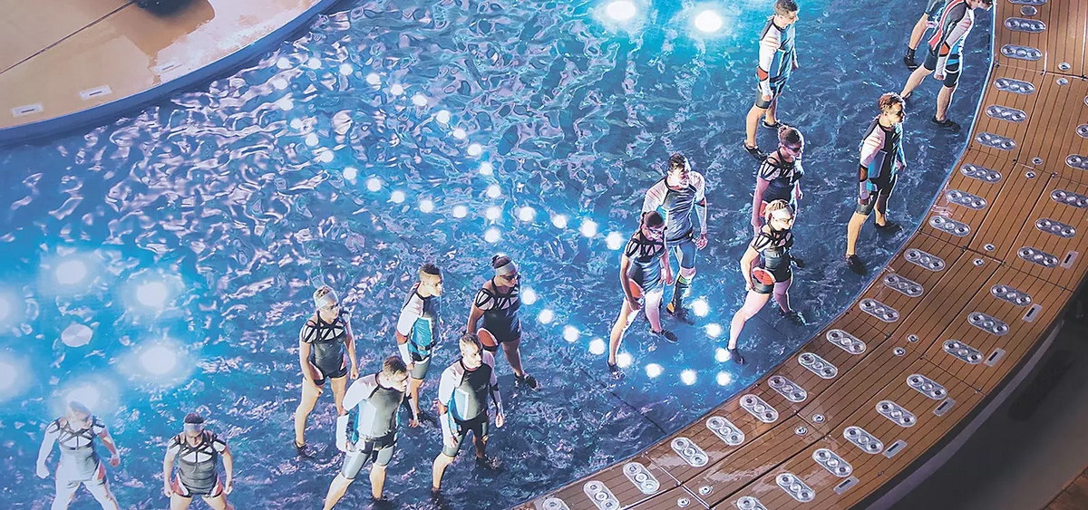 3- AQUATHEATER<br>SPECTACLES AQUATIQUES DE HAUT VOL
