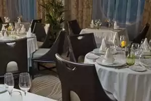 6-SETTE MARI AT LA VERANDA