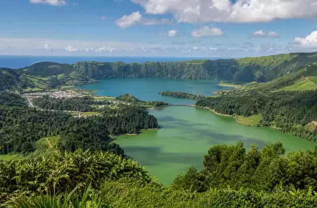 Aux Açores