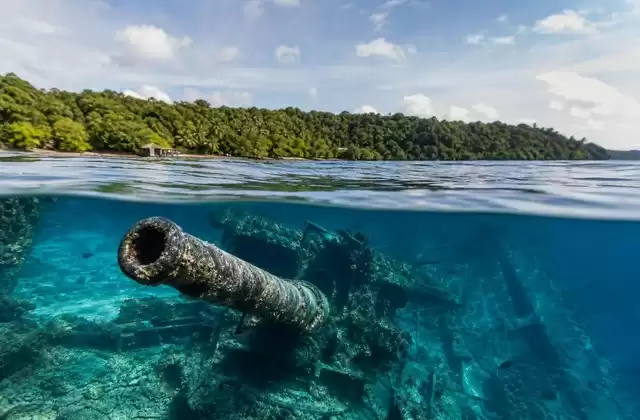 Dans les eaux de l'archipel