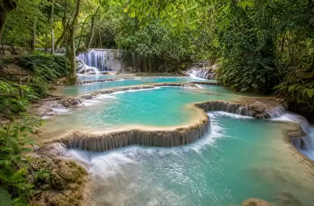 Au Laos