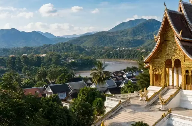 Au Laos