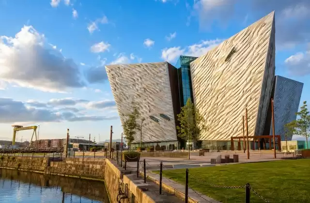 À Belfast