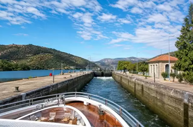 Les grandes écluses du Douro