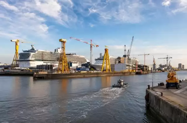 Saint-Nazaire et les chantiers navals