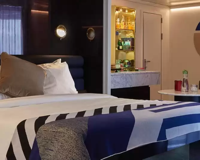 Cheeky Corner Suite - Biggest Terrace
