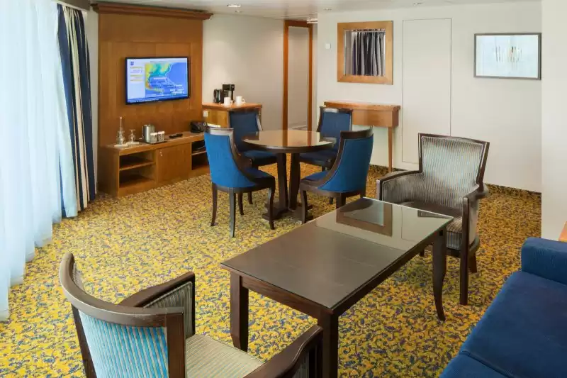 Suite avec vue sur la mer – 2 chambres (sans balcon)