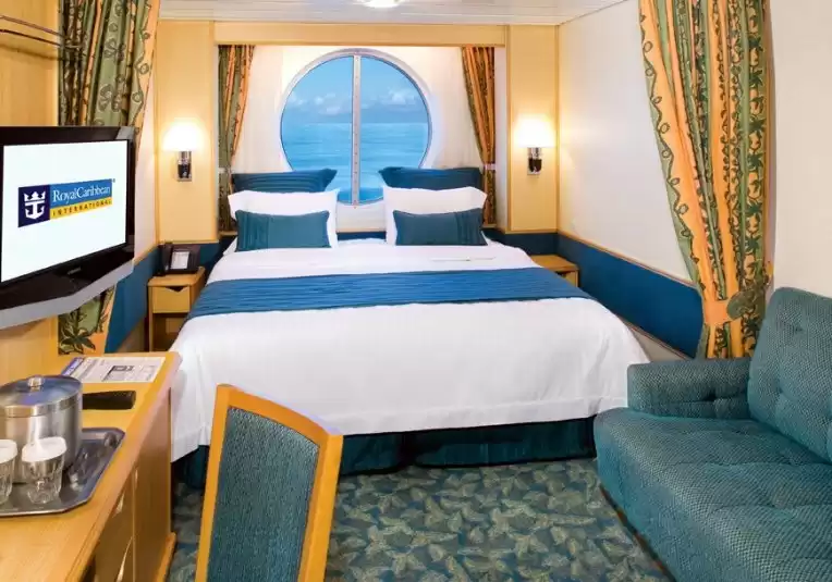 Cabine spacieuse avec vue sur la mer
